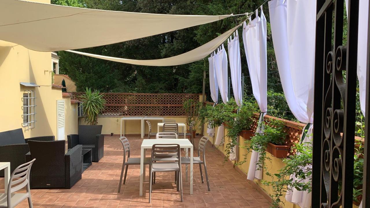 مبيت وإفطار لوكا La Terrazza Di Via Elisa المظهر الخارجي الصورة
